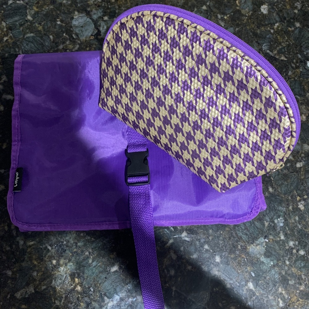 Travel Organizer with pouch